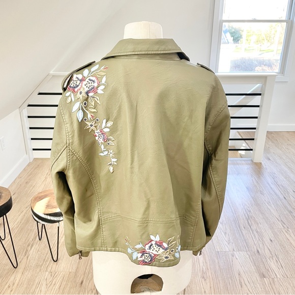 NWT Colleen Lopez, olive green biker, faux leather floral, embroidered jacket - Picture 5 of 8